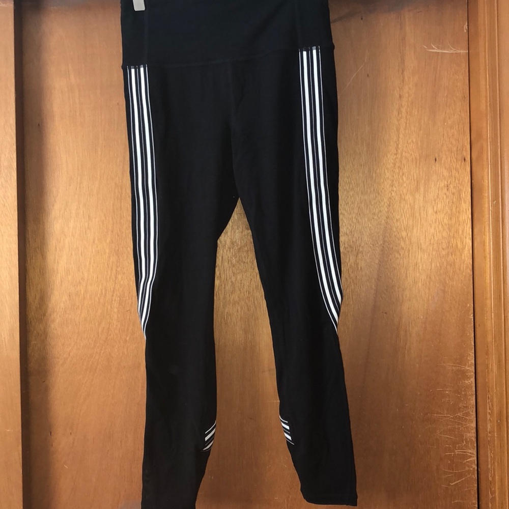 athleta legging with mesh detail